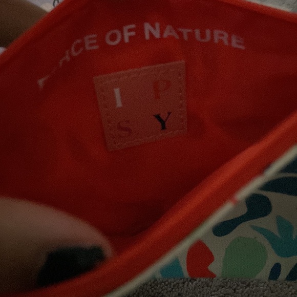 ipsy makeup pouches - Picture 4 of 5